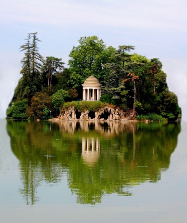 Le Lac Daumesnil dans le Bois de Vincennes, Paris
