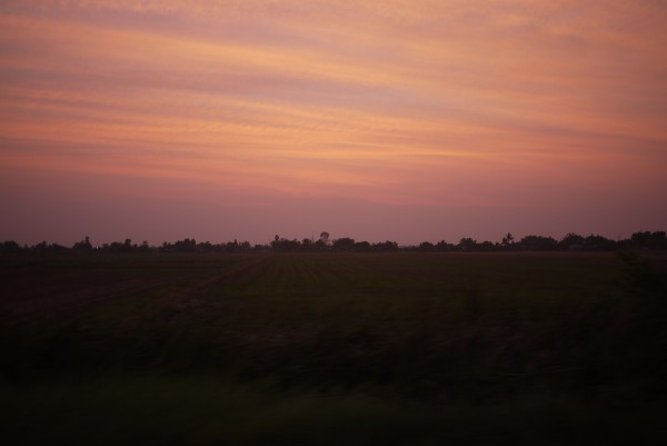 Couché de soleil sur la campagne thaï