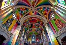 En Espagne, une église centenaire transformée en skatepark et redécorée façon streetart