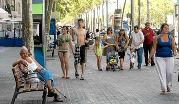 A Barcelone, plus de maillot de bain ni de nudité en ville!