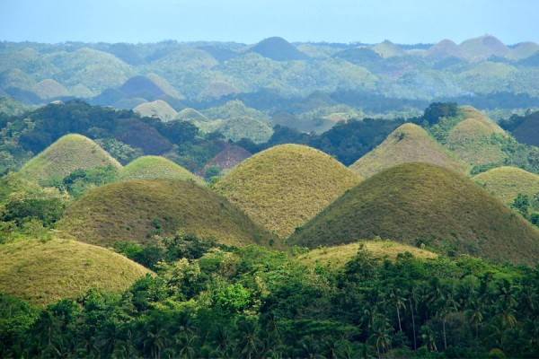 Les montagnes "Chocolat" aux Philippines