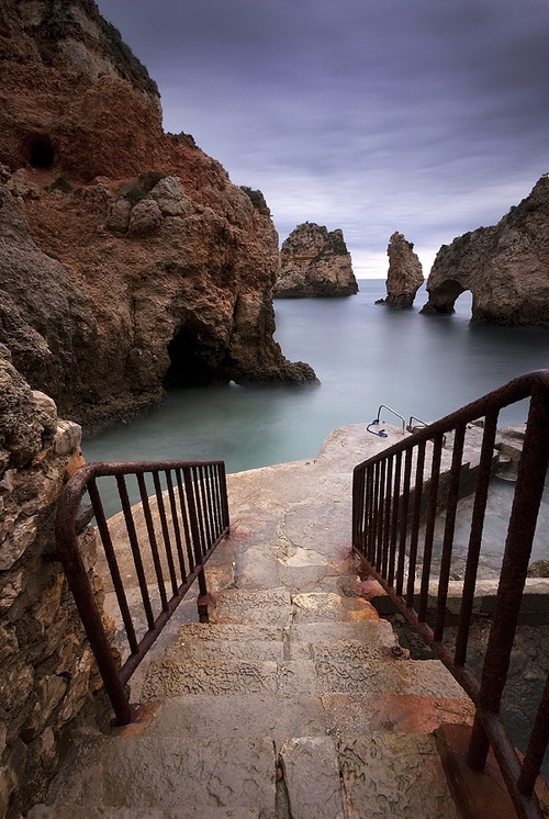 Un escalier vers la mer en Algarve
