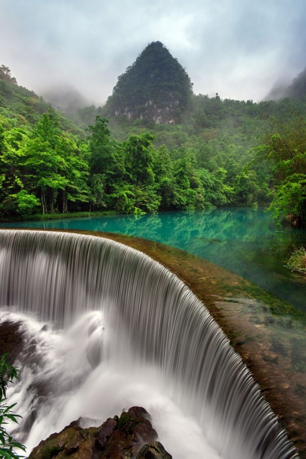 Les chutes de Libo dans la province de Guizhou en Chine